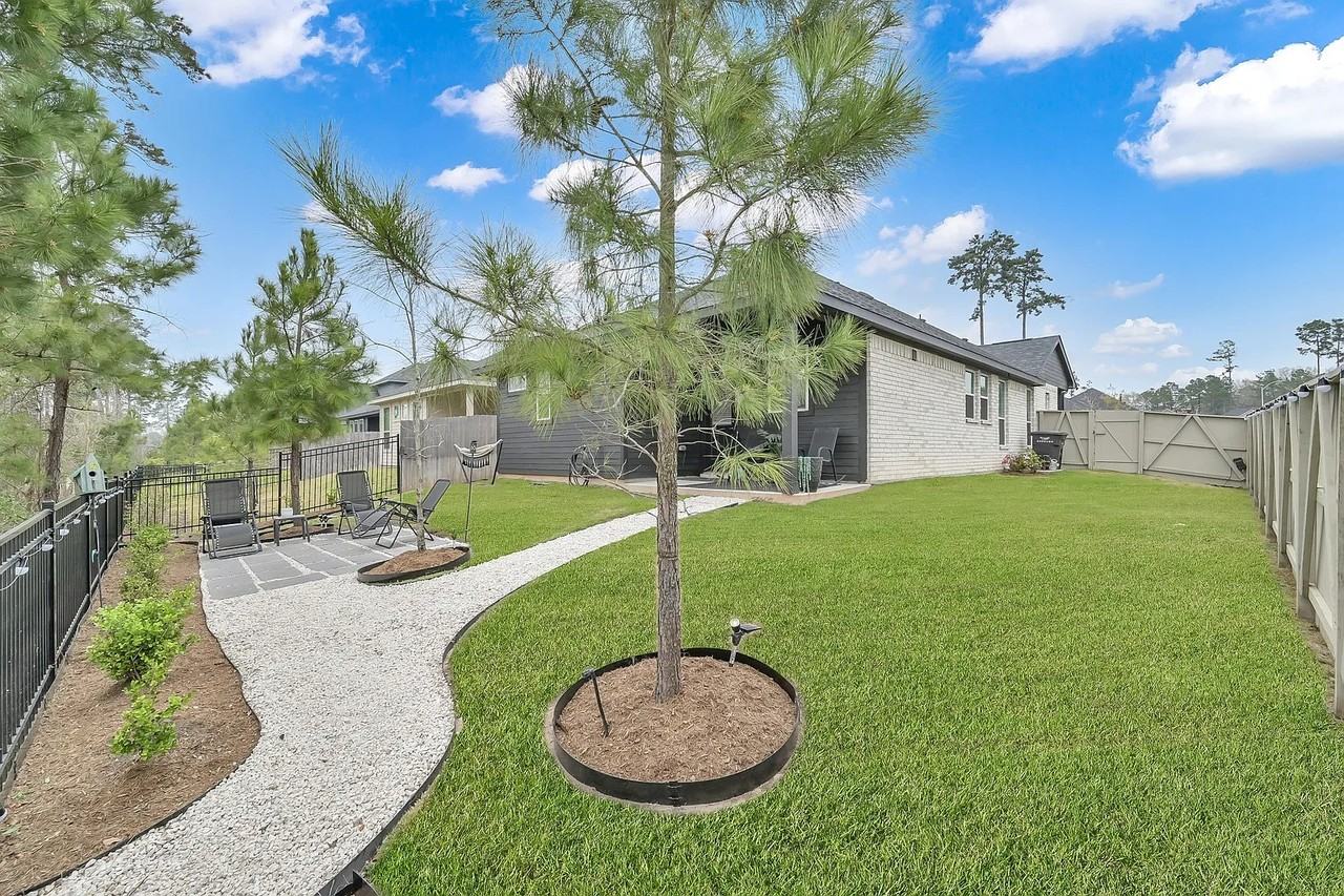 40558 Berylline Ln #NA - Photo 4 of 29