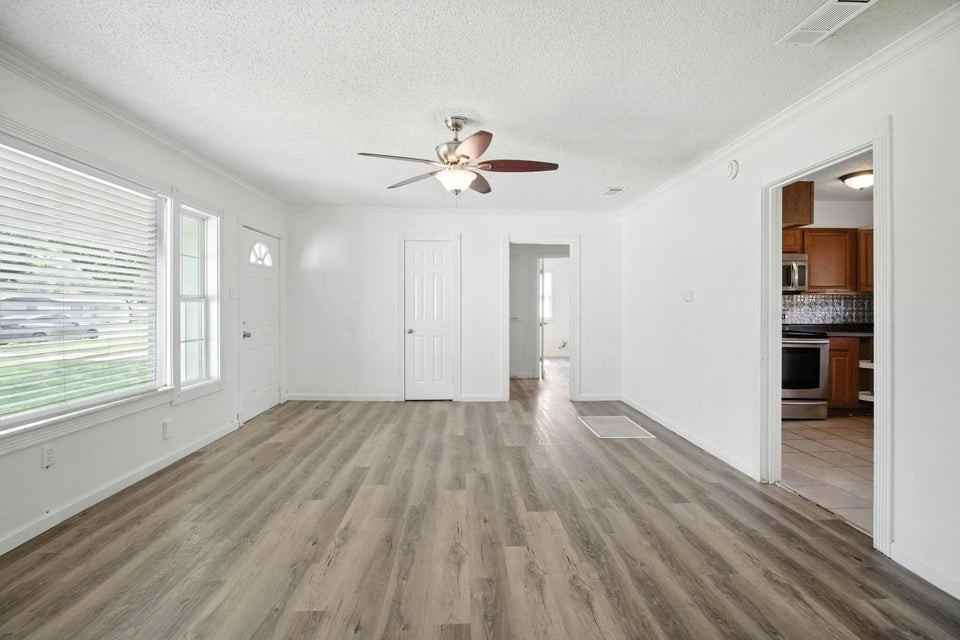 5123 38th St #NA - Photo 3 of 8