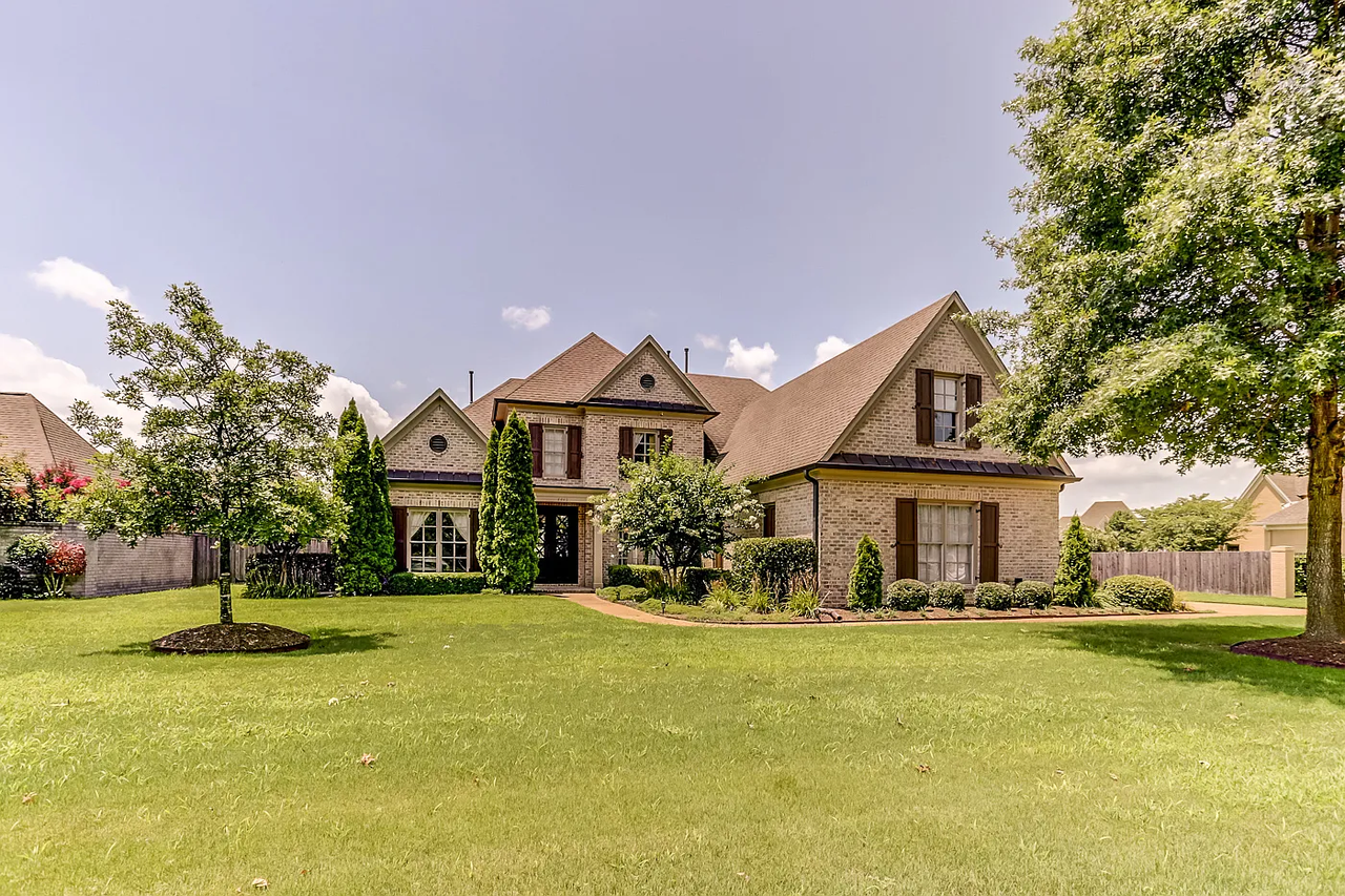 4445 Whisperwoods Dr #NA - Photo 3 of 16