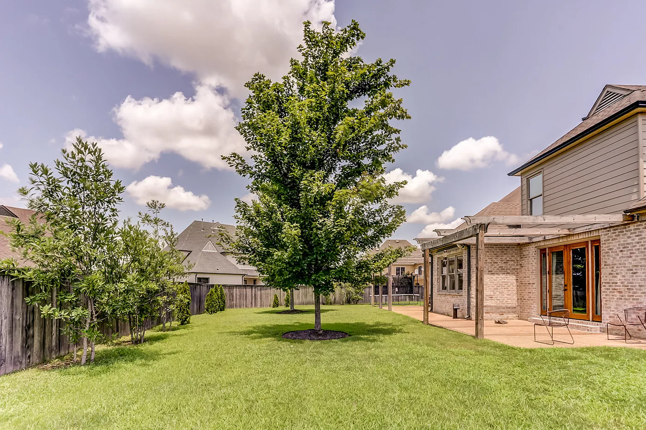 4445 Whisperwoods Dr #NA - Photo 6 of 16