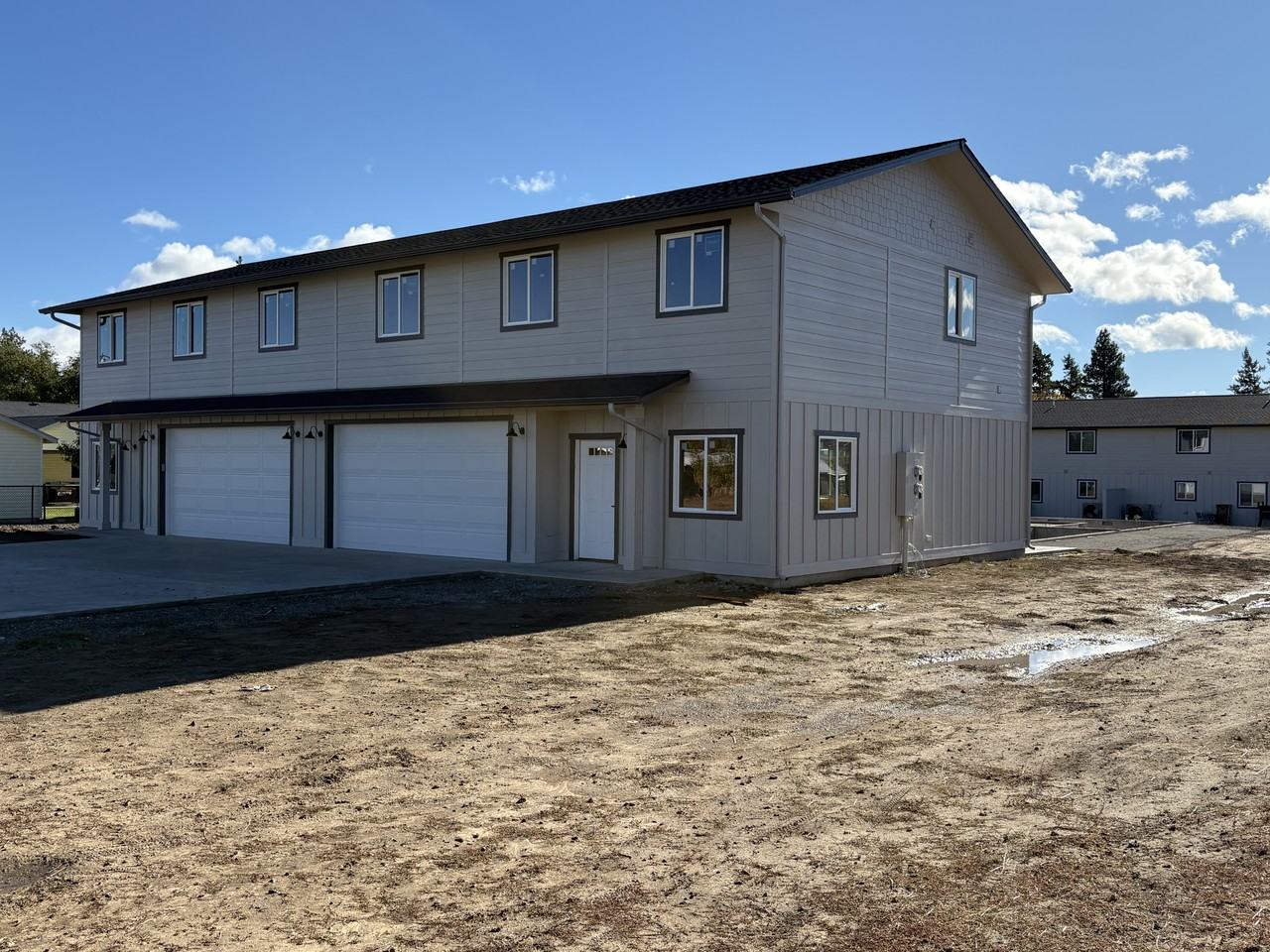 412 W 1st St #A - Photo 4 of 32