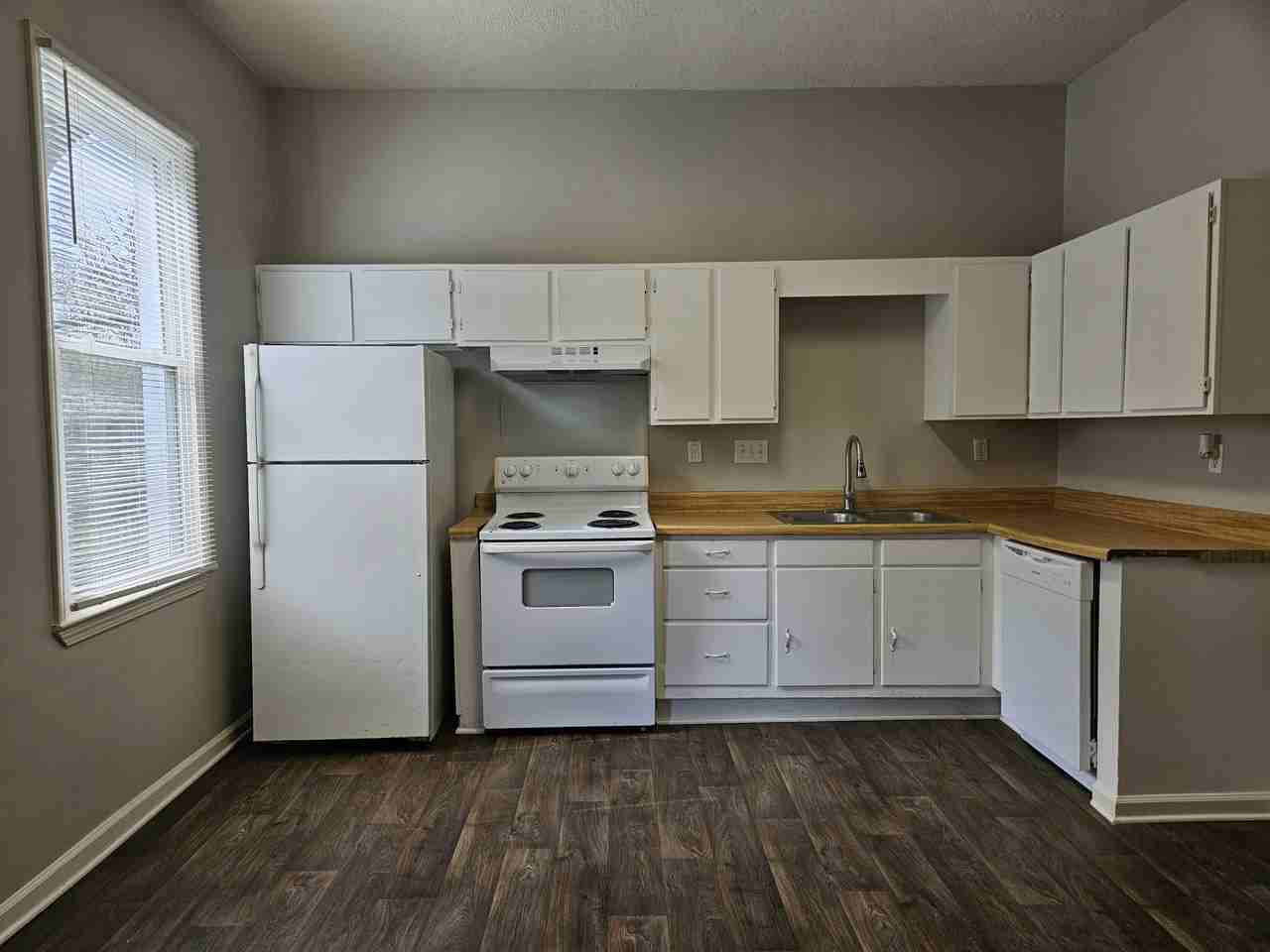 8 Circle St #NA - Photo 2 of 11