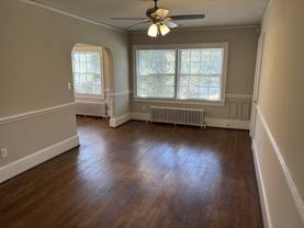 906 Clarendon St #4 - Photo 1 of 1