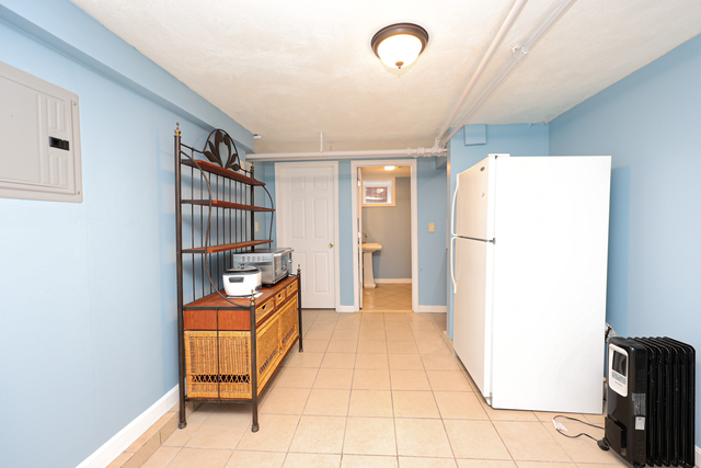 23 Hudson St #LL - Photo 2 of 16