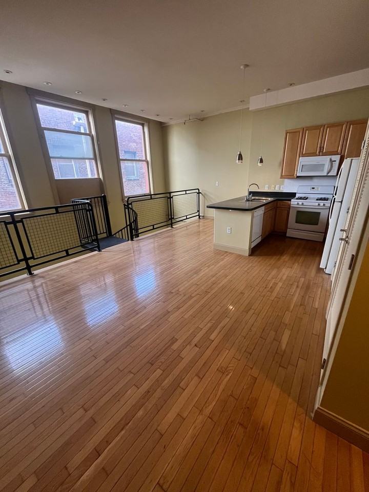 2341 Carnegie Ave #306 - Photo 2 of 15