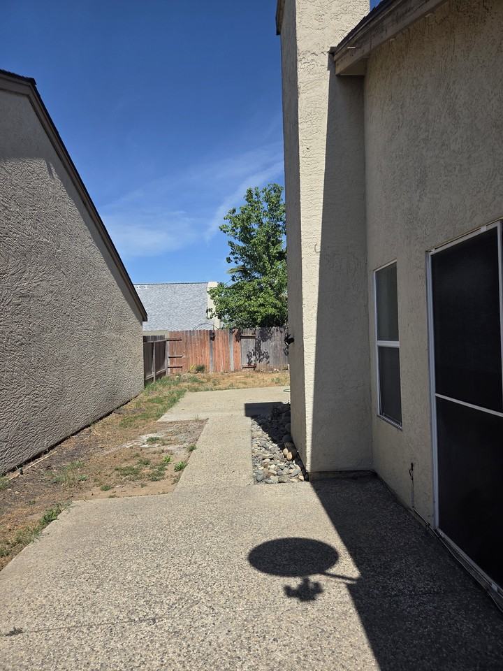 9131 Colonsay Way #NA - Photo 3 of 15