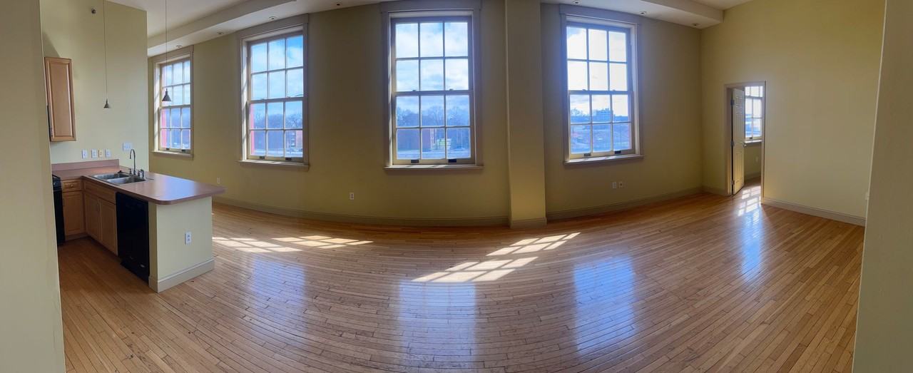 2341 Carnegie Ave #301 - Photo 2 of 11