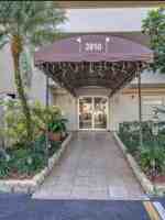 featured image of 3910 Inverrary Blvd #B202