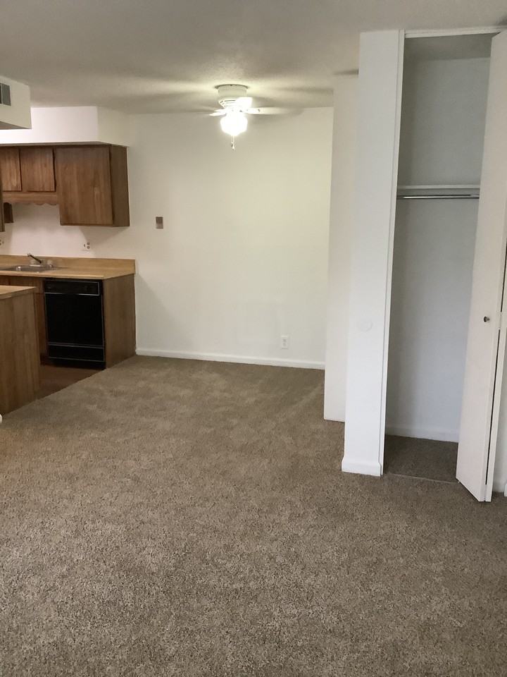 7320 Old Clinton Pike #7 - Photo 3 of 12