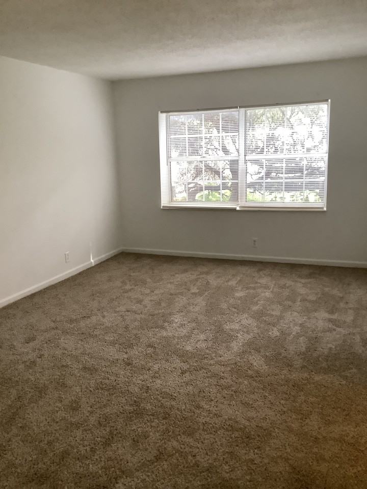 7320 Old Clinton Pike #7 - Photo 5 of 12