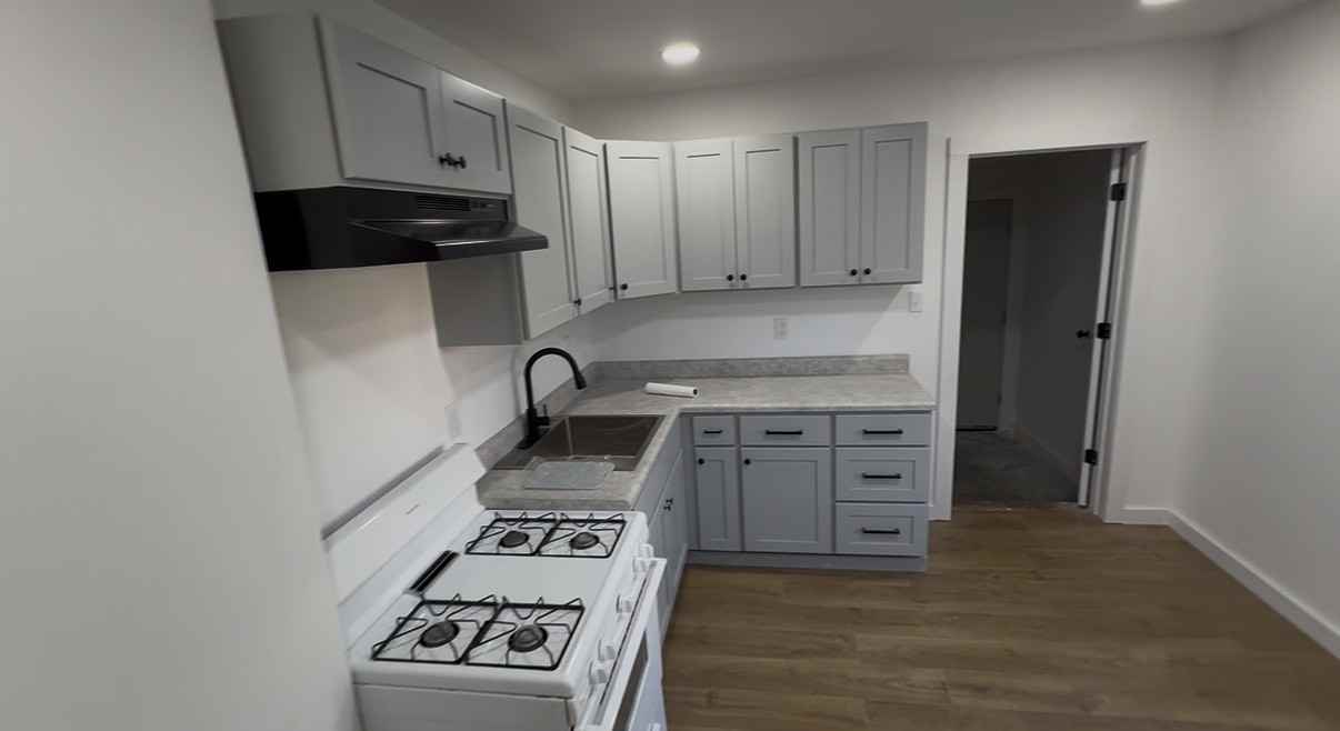 1885 Lyon St #NA - Photo 3 of 6