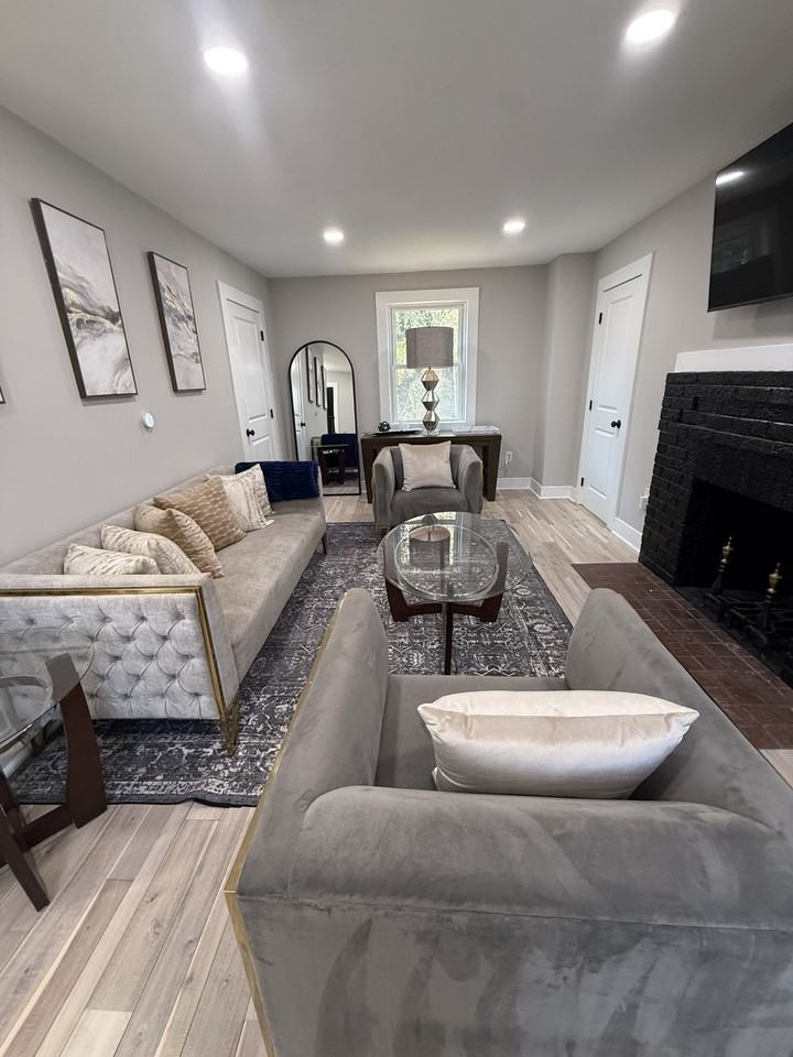 2121 32nd Pl Se #MAIN - Photo 2 of 20