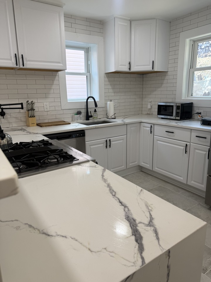 2121 32nd Pl Se #MAIN - Photo 6 of 20