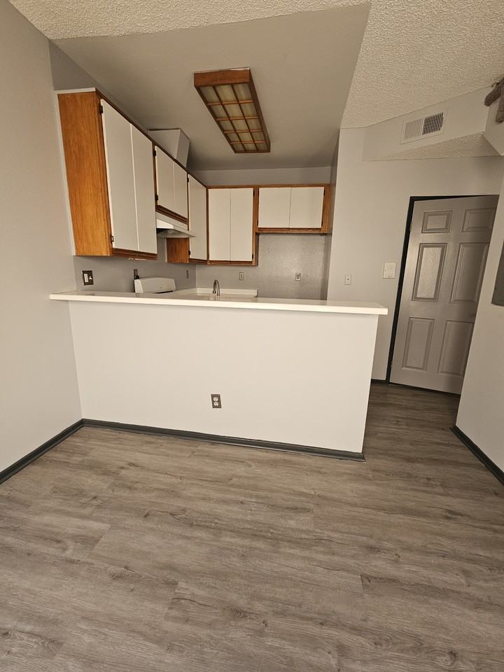 6827 Laurel Canyon Blvd #6 - Photo 2 of 14