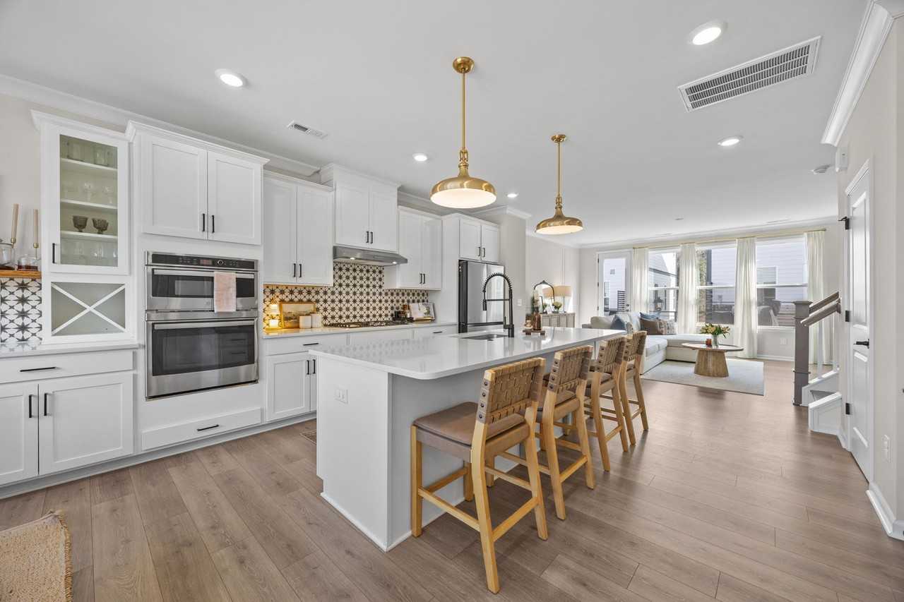 4021 Hidden Oaks Dr - Photo 5 of 21