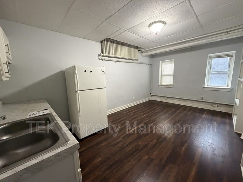 189 Lake Ave #28 - Photo 4 of 4