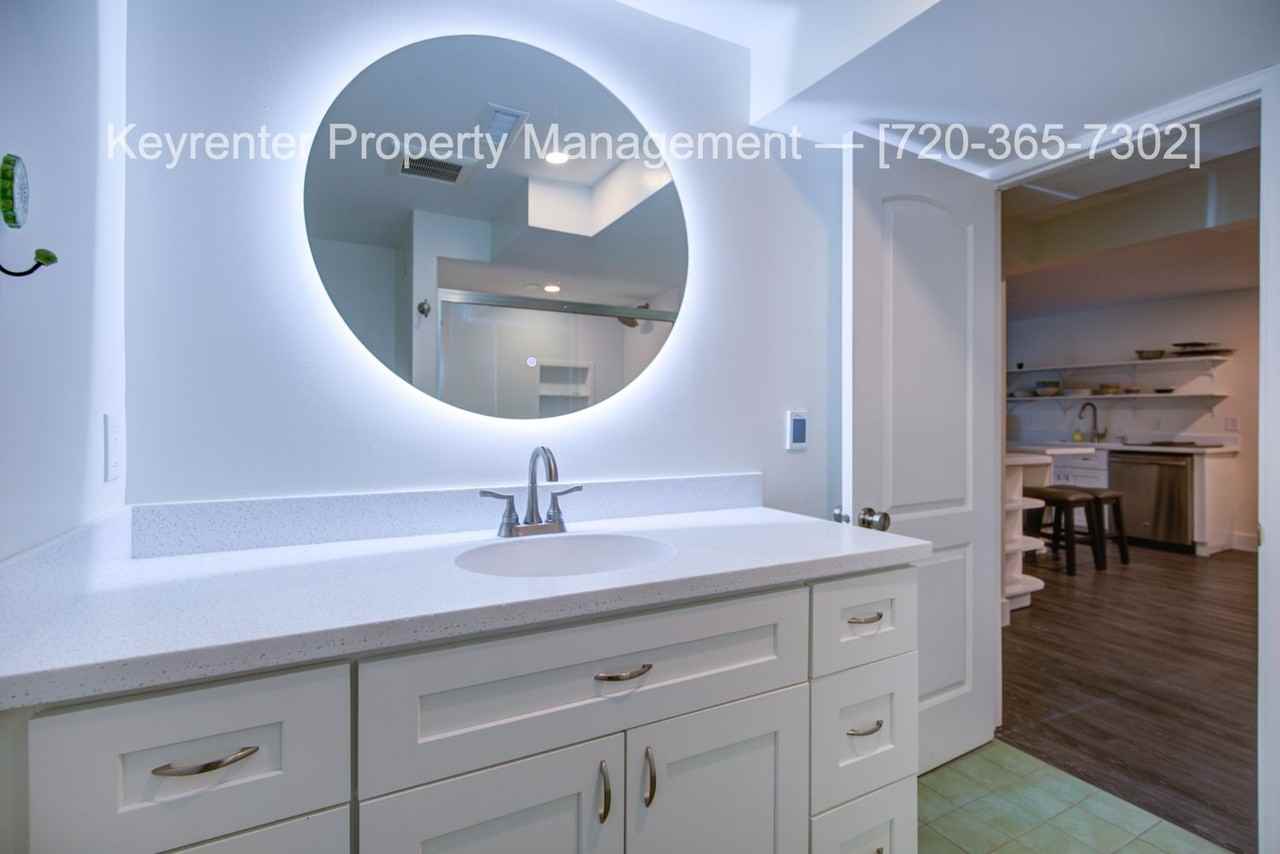 1115 Hancock Dr - Photo 3 of 14