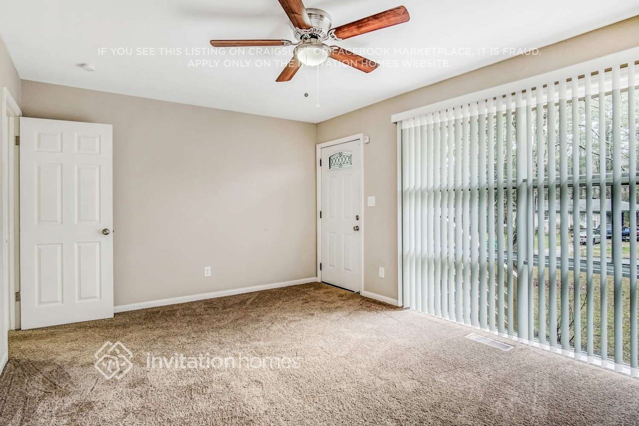 2407 Cresta Dr - Photo 7 of 20