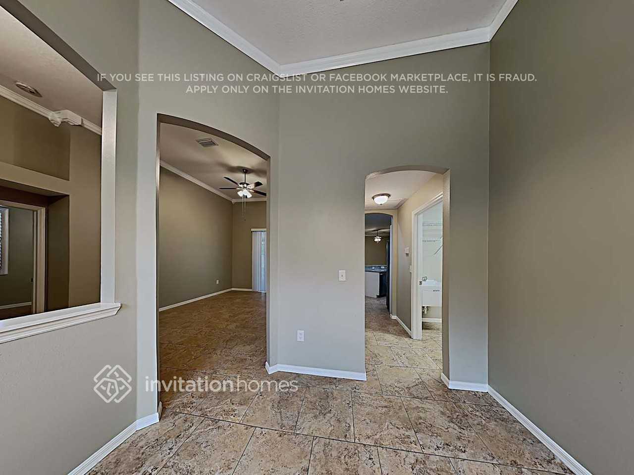 2742 Abbey Grove Dr - Photo 7 of 28