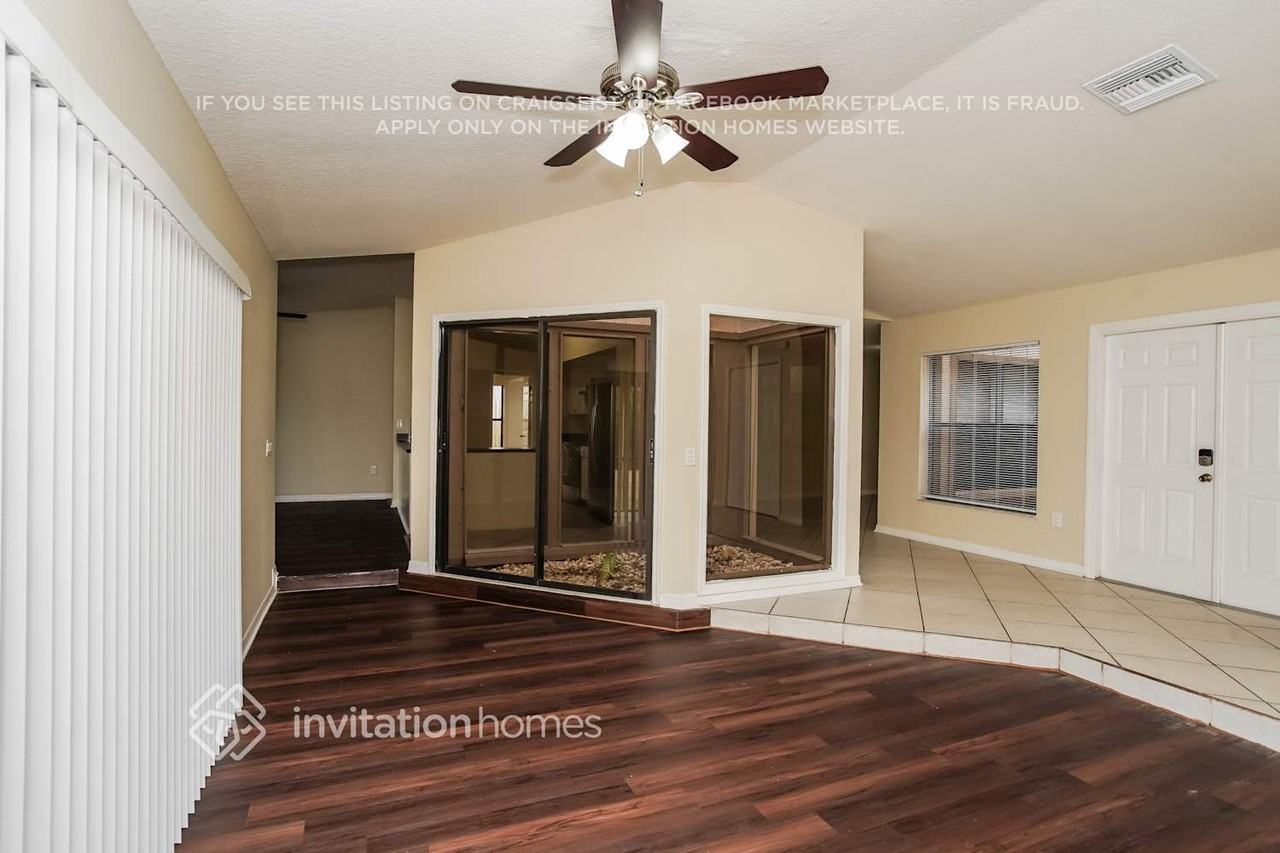 8907 68th Ave E - Photo 4 of 17