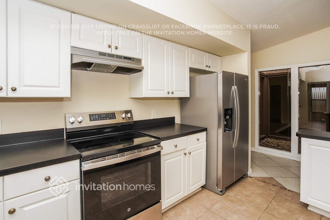 8907 68th Ave E - Photo 6 of 17