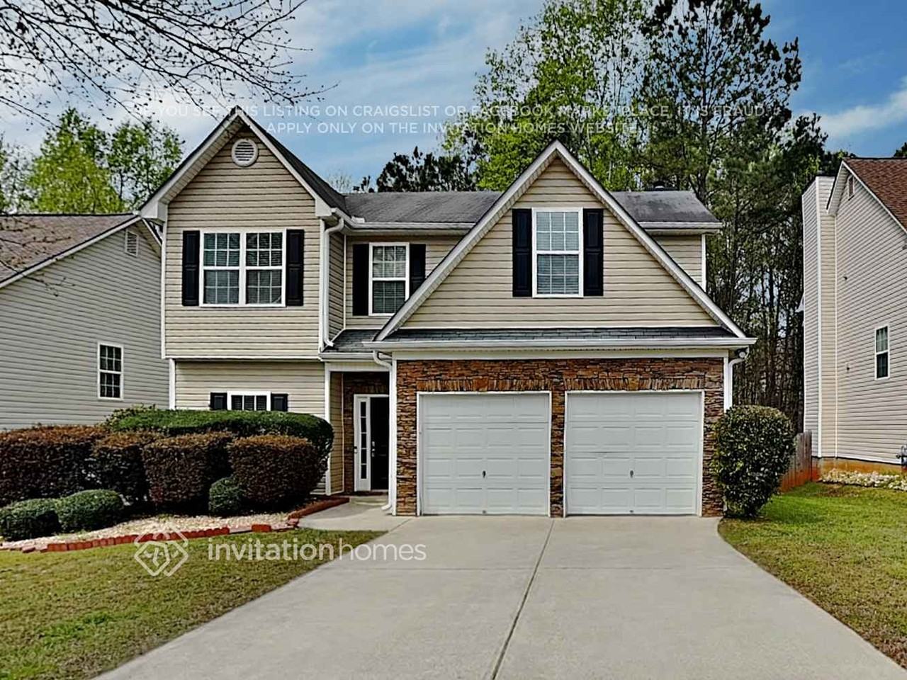 3041 Leatherleaf Trl