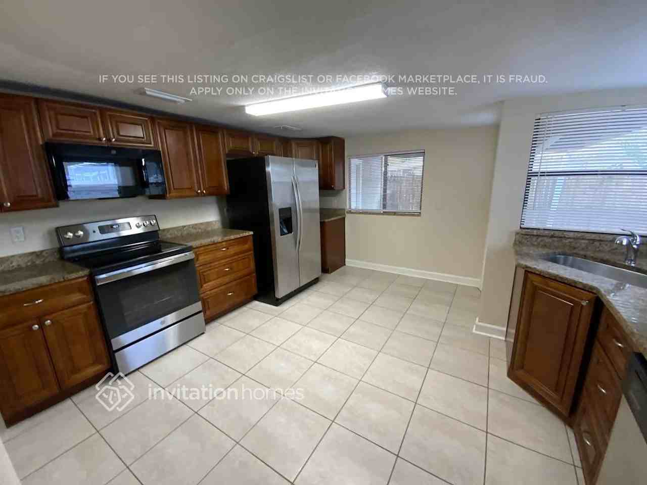 2302 Carroll Grove Dr - Photo 7 of 22