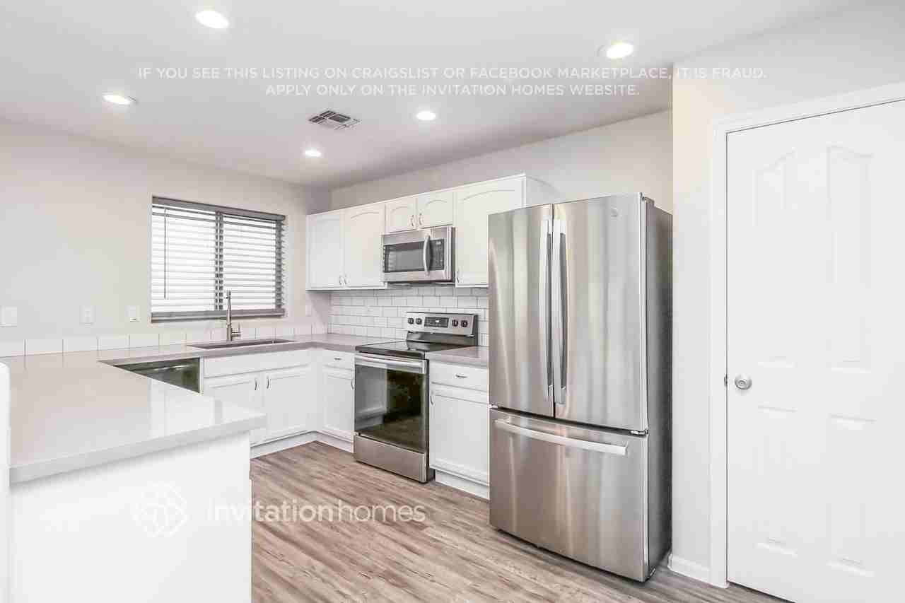 949 S Sabino Dr - Photo 5 of 16