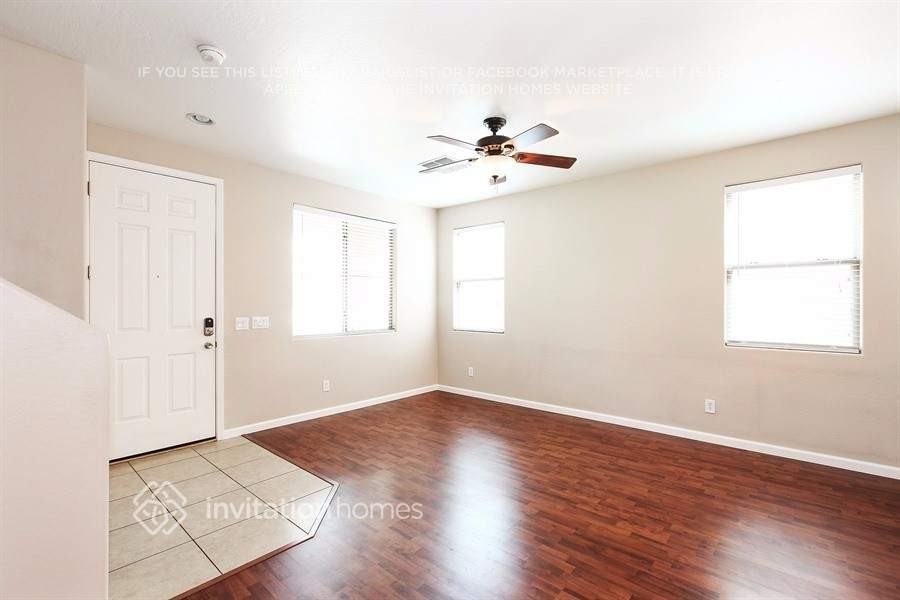 3915 S Napa Ln - Photo 2 of 19