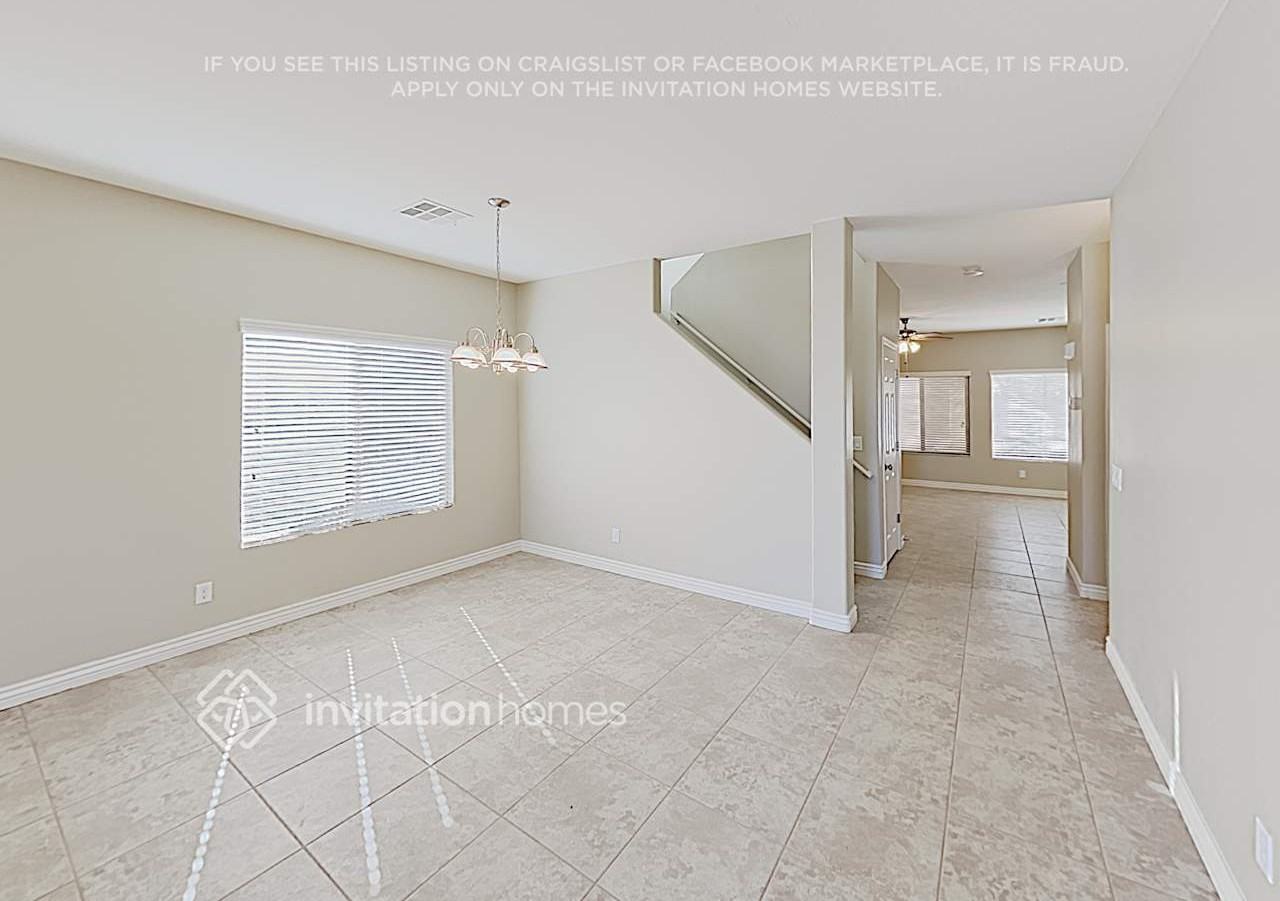 435 E Mountain View Rd - Photo 5 of 18