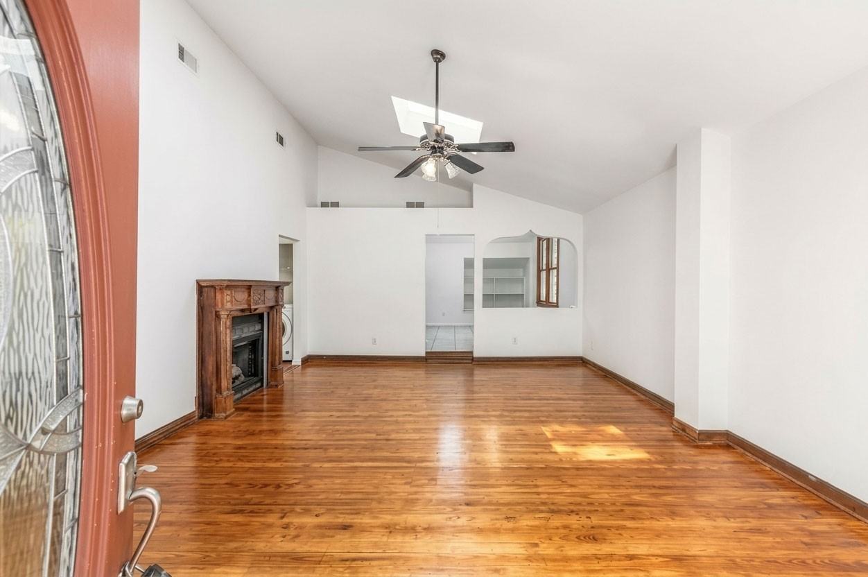 1070 Colquitt Ave Ne #2 - Photo 5 of 25