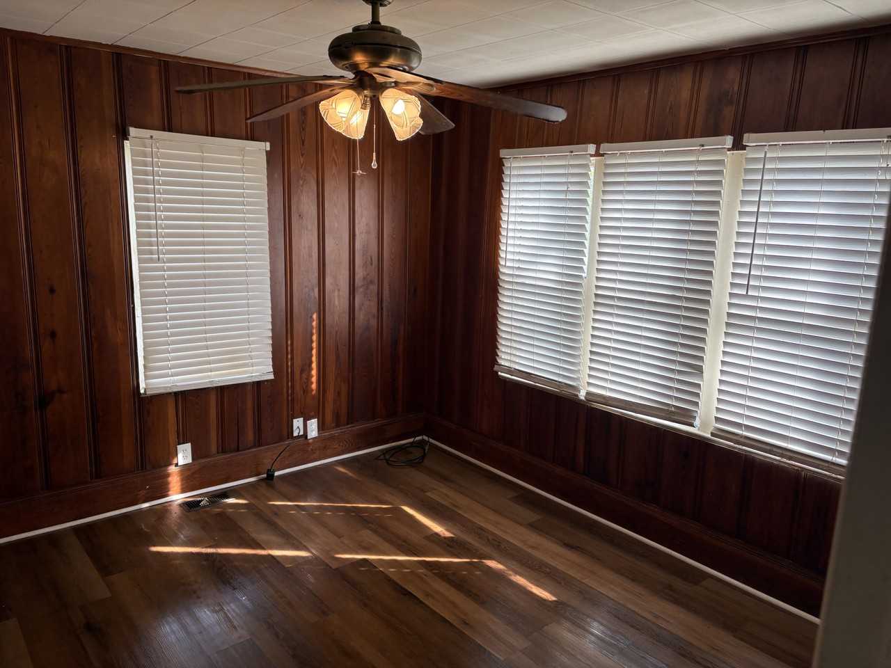 2238 N Denver Blvd #NA - Photo 6 of 33