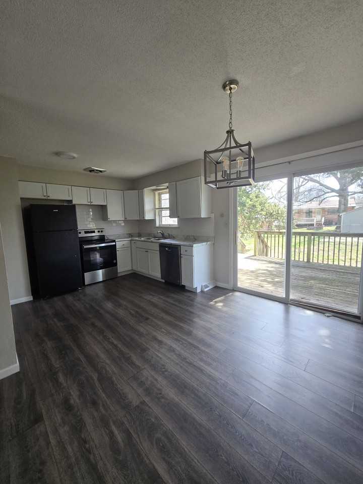 800 Sycamore Ln #NA - Photo 4 of 21