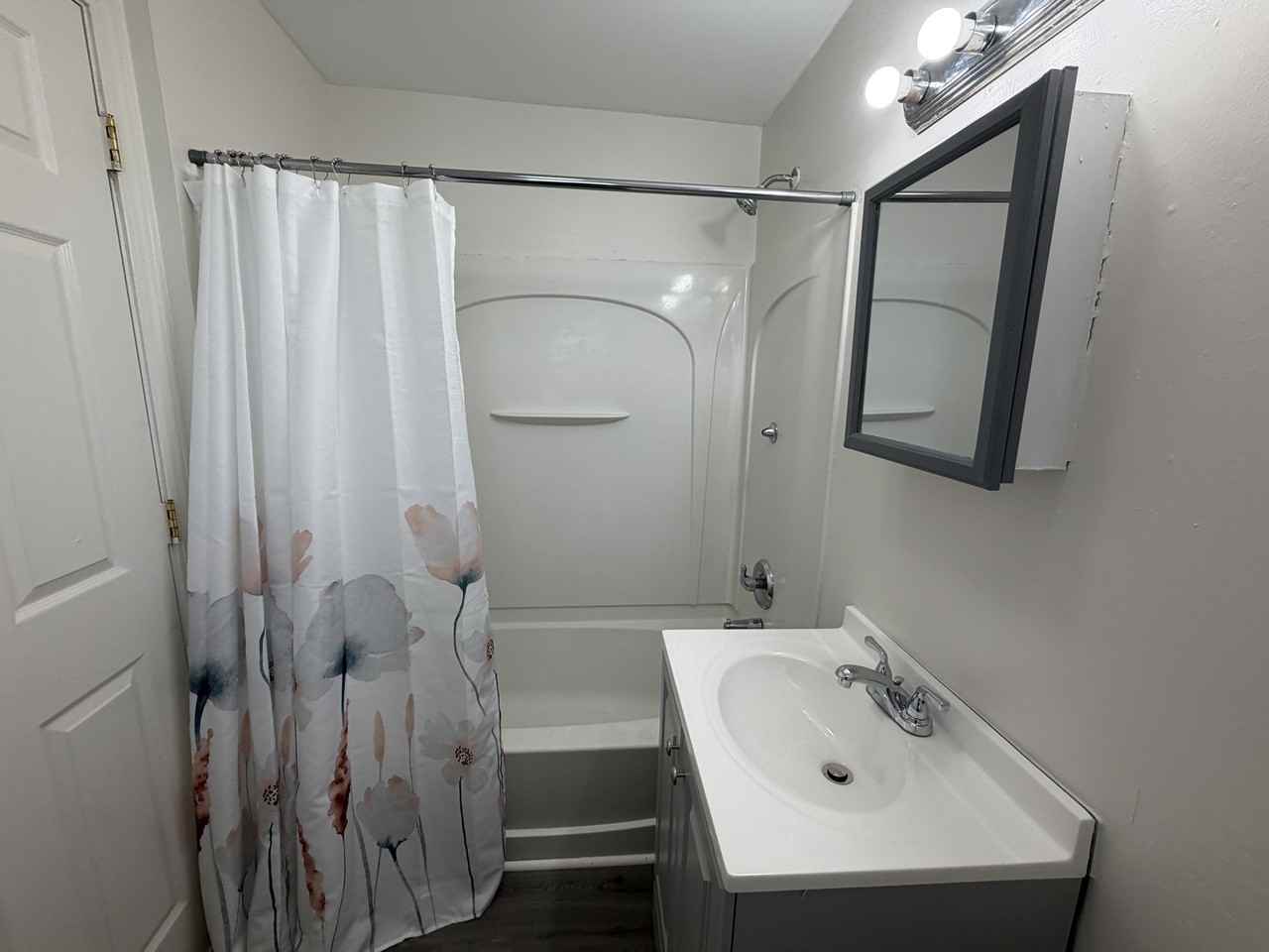 33 Howard St #2ndFL - Photo 7 of 15