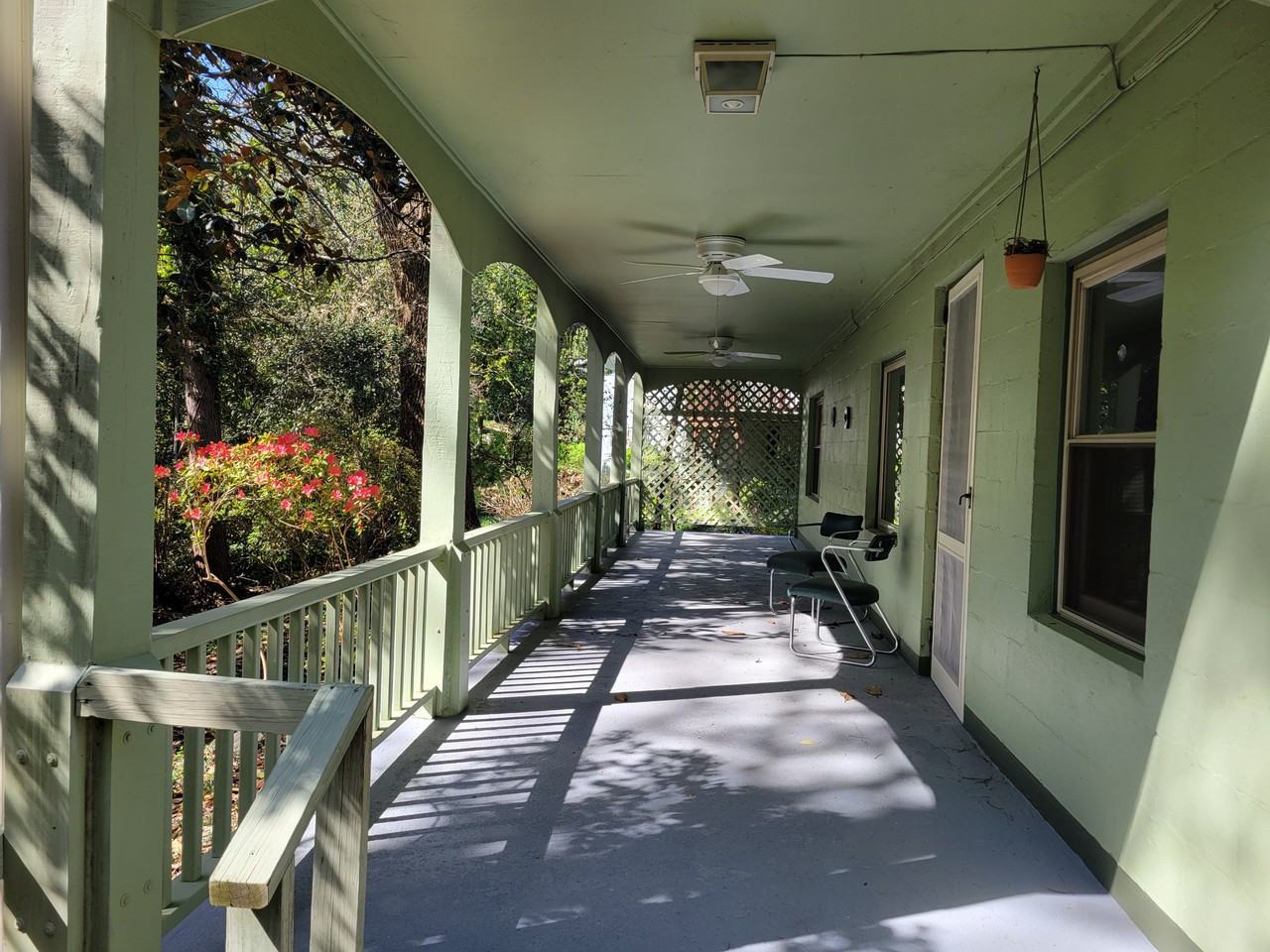 55 Laurel Ave #B - Photo 3 of 11