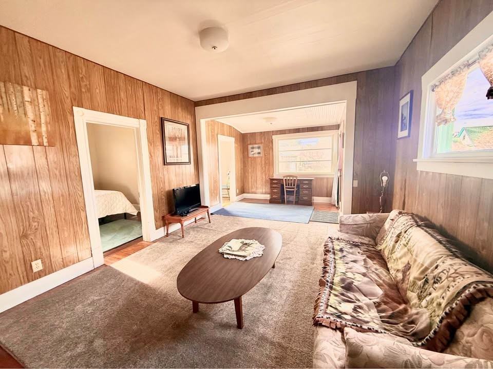 2402 Walnut St #NA - Photo 7 of 10