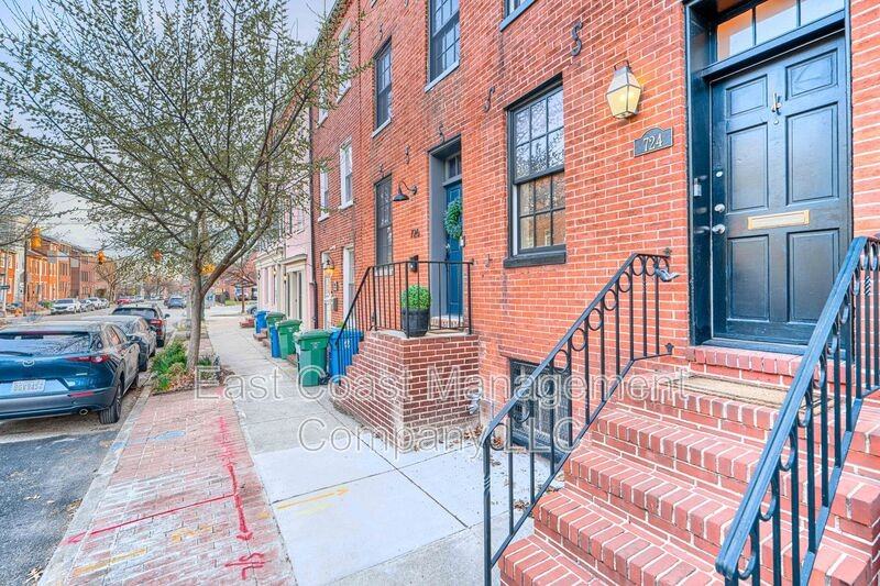 724 S Hanover St - Photo 3 of 27