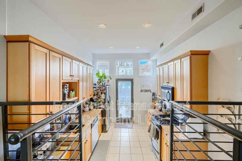 1321 Cooksie St - Photo 4 of 31