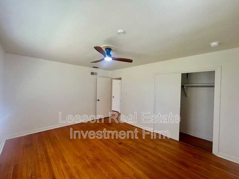 154 Southfield Rd - Photo 7 of 14