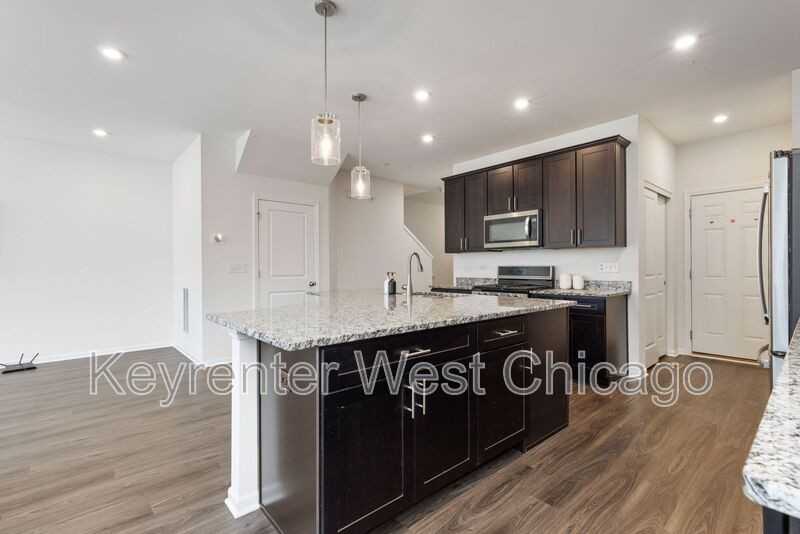 143 Blanchard Ct - Photo 3 of 28