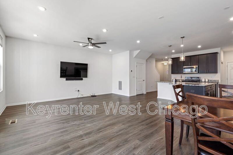 143 Blanchard Ct - Photo 7 of 28