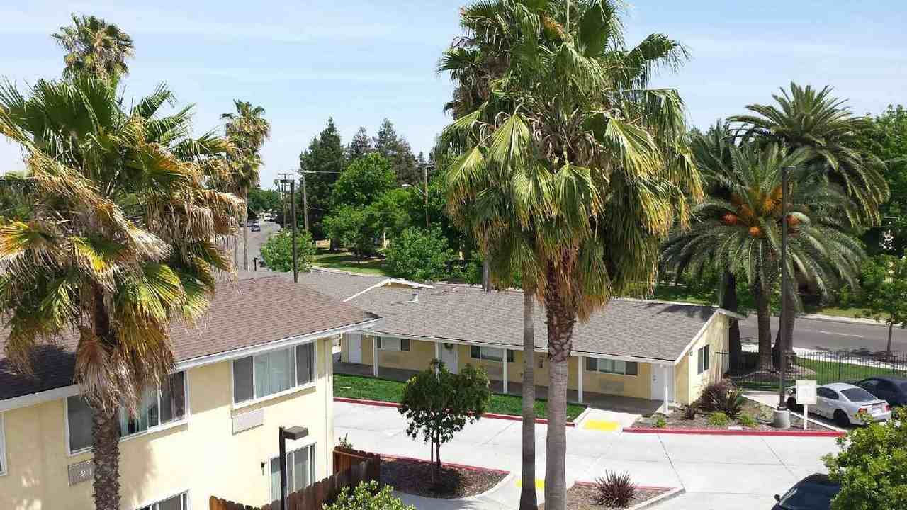 1119 Pedras Rd - Photo 3 of 25