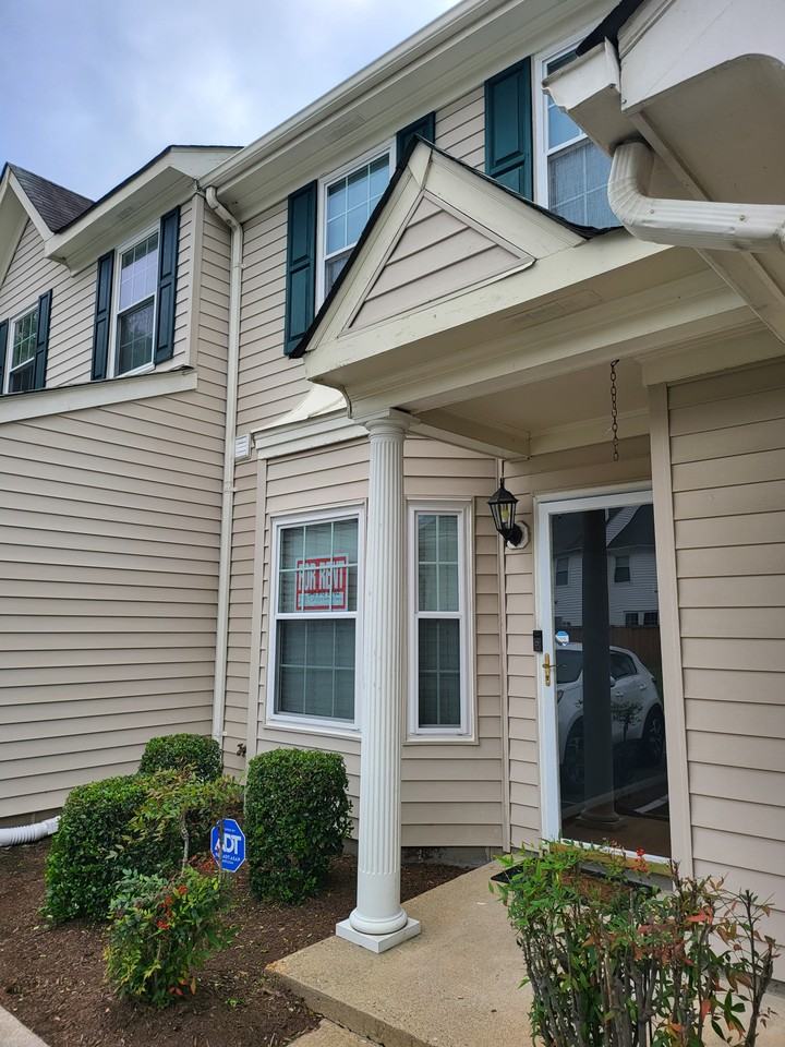 1547 Heritage Ave #NA - Photo 2 of 21