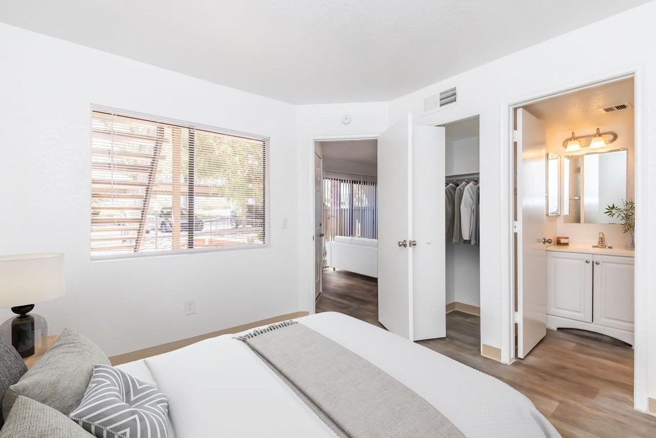 Mountain Steppes Apartments - Photo 5 of 40