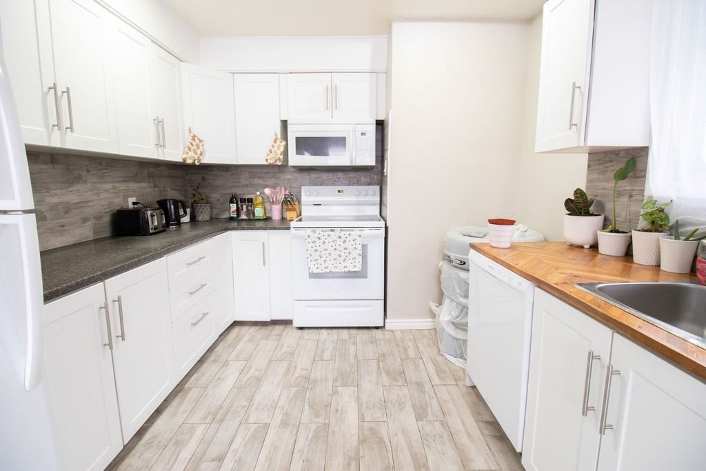 5 Alexandra Blvd - Photo 5 of 17