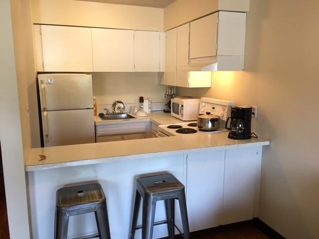 3570 East Hastings St - Photo 4 of 8