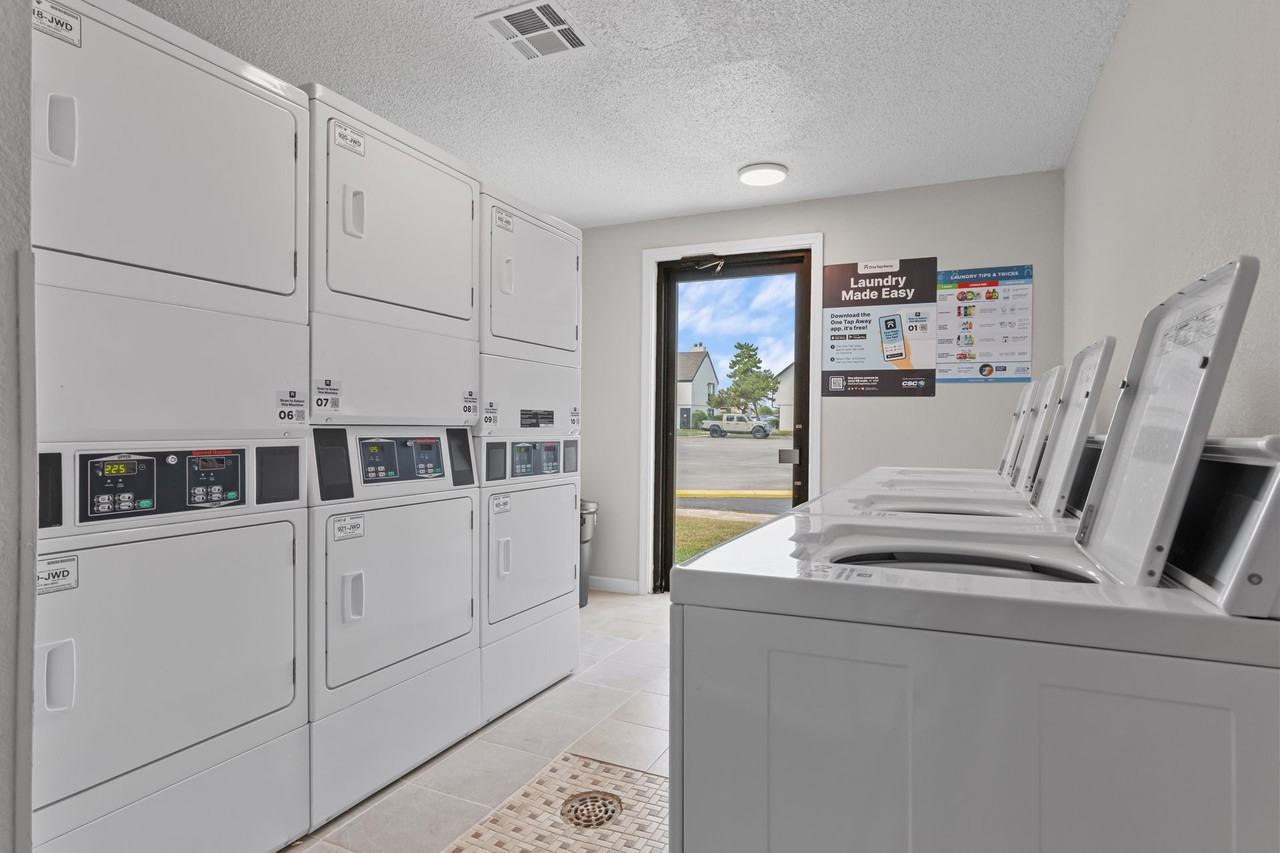 Avia Apartments - Photo 5 of 50