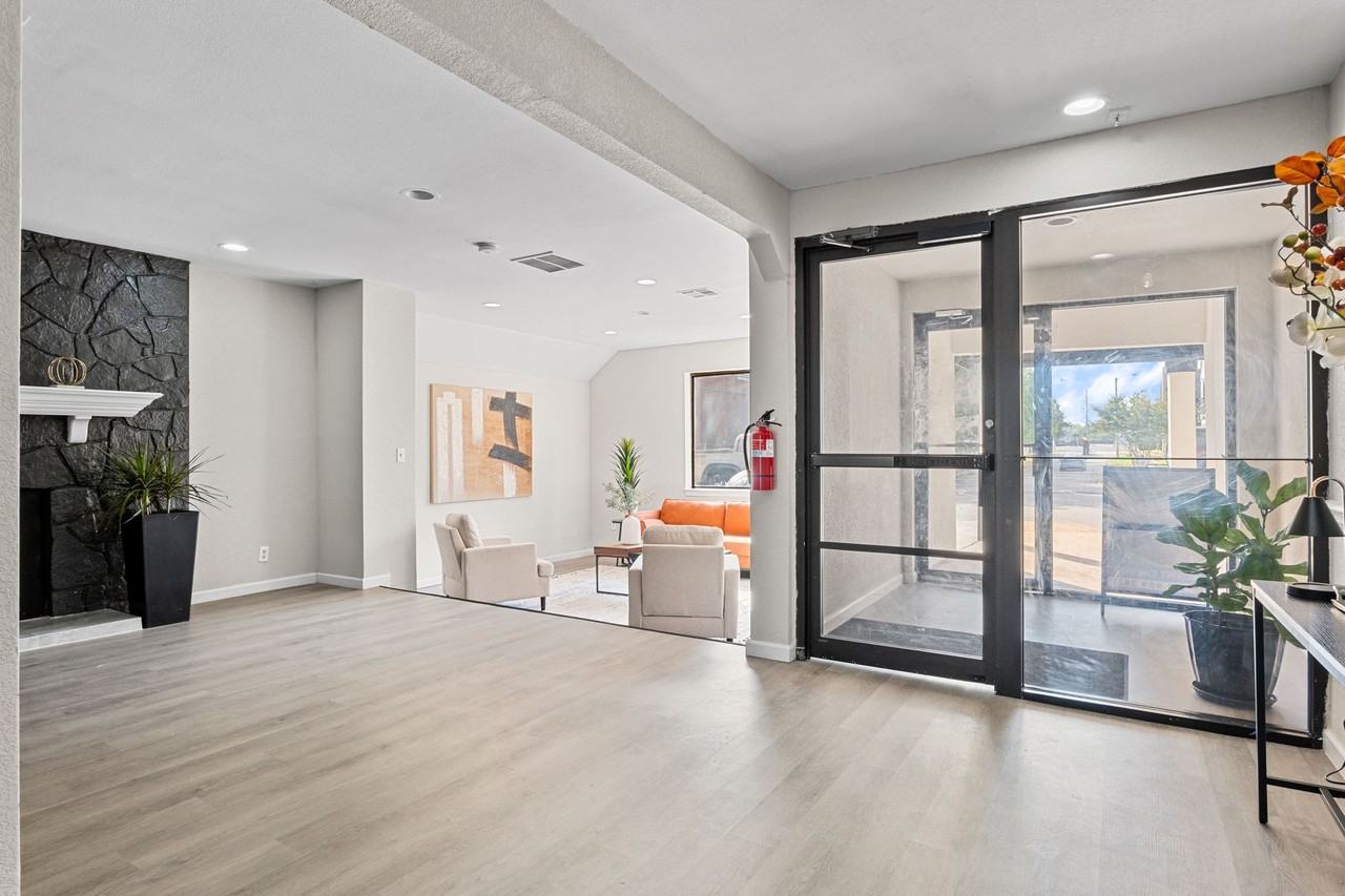 Avia Apartments - Photo 7 of 50