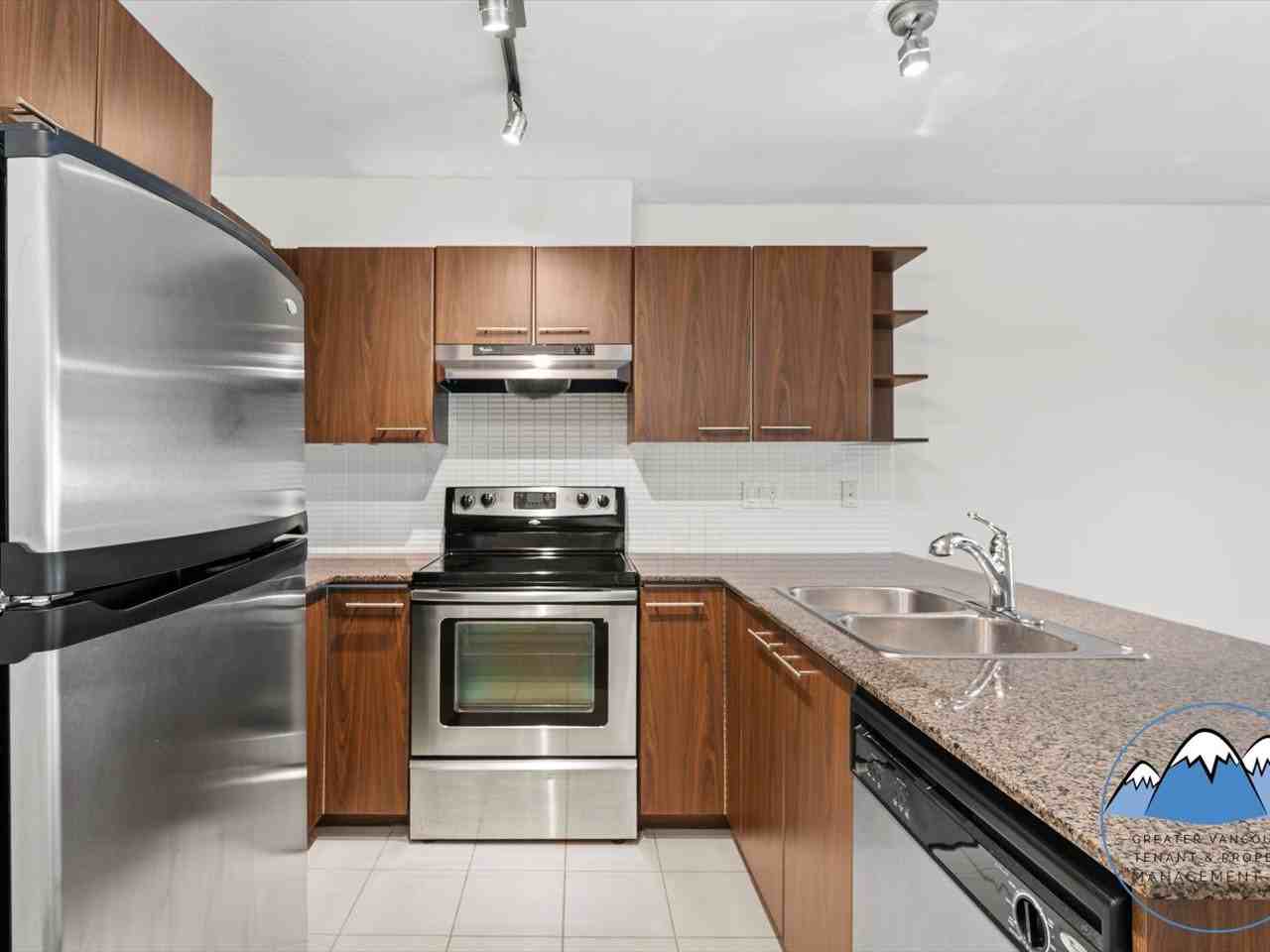 4728 Brentwood Dr - Photo 2 of 50