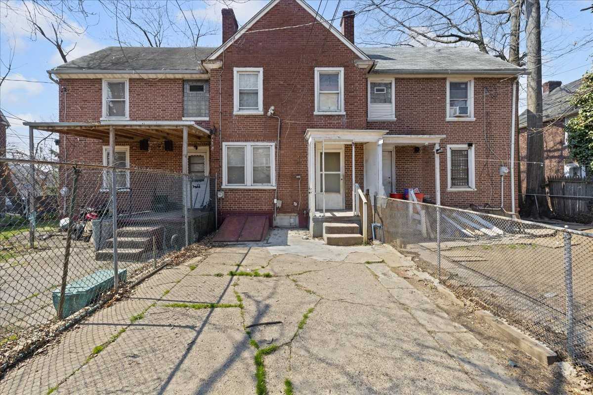 2802 N Constitution Rd #1 - Photo 3 of 50